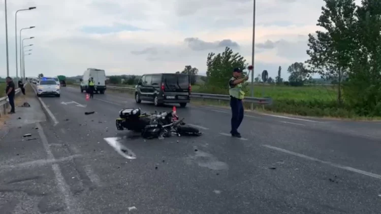 Aksident me vdekje në aksin Lezhë-Shkodër, turisti humb kontrollin e motorit