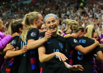 “Euro 2025” për Femra/ Italia dorëzohet në fund, Anglia kalon në finale…