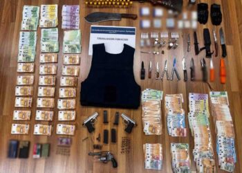 Përplasje me armë në Greqi: Në pranga 12 shqiptarë e grekë, sekuestrohen armë e para