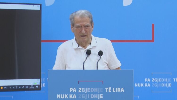 Berisha: Karteli Troplini ka marrë stadiumin në Durrës për të ngritur kulla, si shpërblim për angazhimin kriminal në fushatë