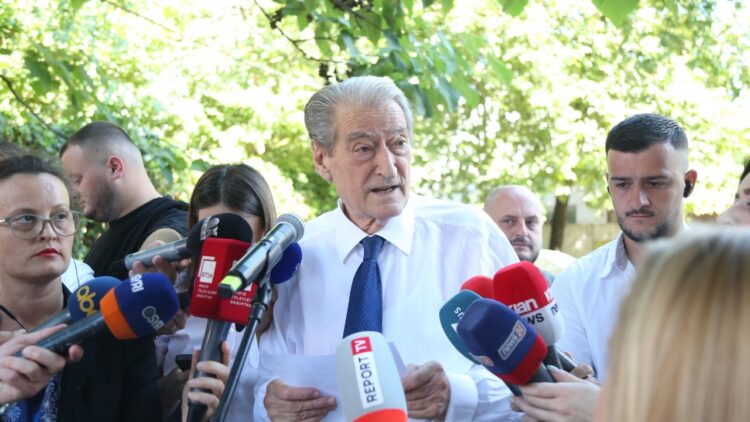 Berisha paraqitet në SPAK: Ja mesazhi që lashë aty për Altin Dumanin