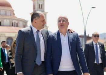 Hapi konsullatën, ministri i Jashtëm grek nga Korça: S’ka më ndryshim kufijsh