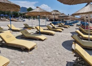 Plazhet e Shqipërisë në kontrast: Zbrazje në Jug, Golemi në kulm…pa ujë të pijshëm!