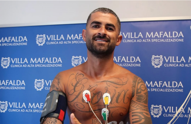 E kishte të sigurt largimin para 6 muajve, Elseid Hysaj u nënshtrohet vizitave mjekësore te Lazio