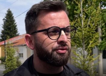 Rama shembi bujtinat në Theth/ Edhe “Çuçka” i Kolonjës nuk mbetet pas, i sulet stallës së fermerit