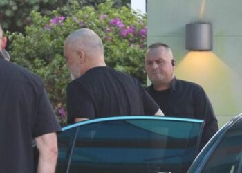 Nis spastrimi i njerëzve të Veliajt! Rama mbledh degën e PS-së dhe deputetët e Tiranës