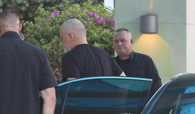 Nis spastrimi i njerëzve të Veliajt! Rama mbledh degën e PS-së dhe deputetët e Tiranës