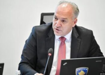 Dyshohet për keqpërdorim të detyrës, ngrihet aktakuzë kundër ministrit në Kosovë