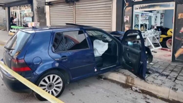 Makina përfundon në dyqan, plagosen 4 anëtarë të një familjeje në aksin Shëngjin-Velipojë