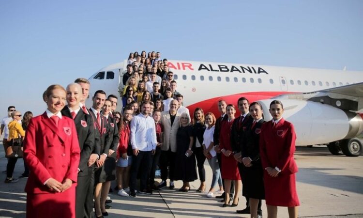 “Po rrezikohet siguria e pasagjerëve”, punonjësit e “Air Albania” letër Ramës: Na paguani siguracionet dhe pagat