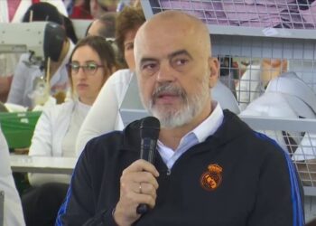 Rama mburret me arritjet, fasonët paralajmërojnë mbyllje fabrikash