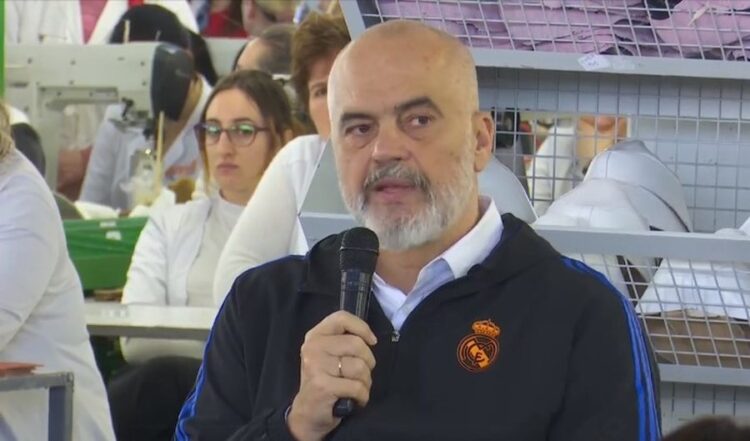 Rama mburret me arritjet, fasonët paralajmërojnë mbyllje fabrikash