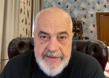 Edhe Rama e pranon: Pasi sigurova votat, nisa prishjet për hapësirat publike