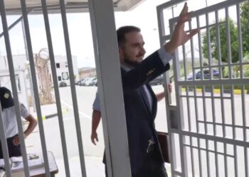 Bërtisnin “Rama ik”, Salianji rrëfen detaje nga jeta në burgun e Fierit: Lahesha me kanaçe…