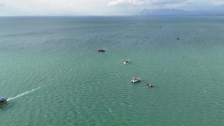 Shpëtoi turistët në Shkodër, por u mbyt vetë! Vijojnë kërkimet për trupin e kapitenit të anijes
