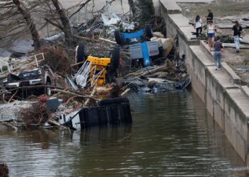 Përmbytje vdekjeprurëse në Teksas, më shumë se 50 të vdekur dhe dhjetëra të zhdukur