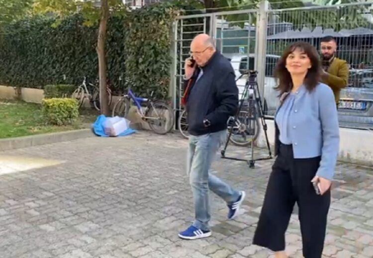 Zbutet gjykata për Sonila Qaton, për tenderat me miliarda lekë dënohet 6 muaj “punë”, ndërsa zyrtarët e tjerë, “të pafajshëm”