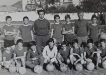 Elbasani humbet legjendën e futbollit, ndërron jetë Xhevahir Taushani