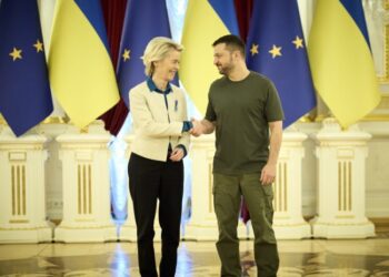 Von der Leyen: Trump pranon garancitë e ngjashme me nenin 5 për Ukrainën