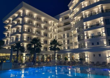 SPAK kontrollon “Klajdi resort” në Golem, sekuestrohet celulari i pronarit Osman Kokoshi