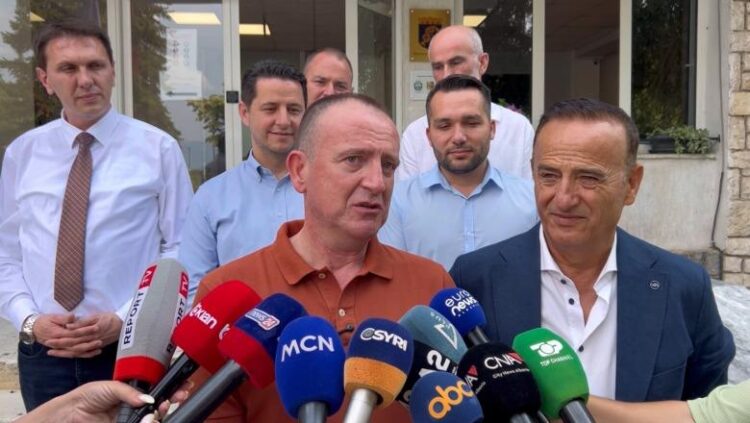 Parullat kundër shqiptarëve/ Arben Taravari në Pogradec: Ja pse dolëm nga qeveria e Maqedonisë së Veriutpse dolëm nga qeveria