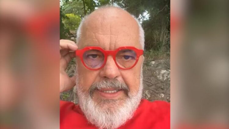 Avionë për zjarret? Edi Rama: I dimë përparësitë…Nuk kam blerë avion për vete