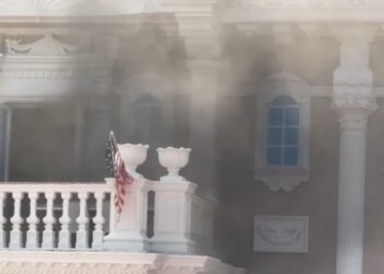 Lezhë/ Zjarri në restorantin e dasmave në pronësi të Zef Bekës, reagon këngëtari: Shkak një shkëndijë elektrike në kuzhinë