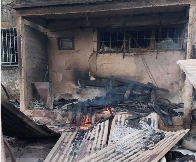 Situata kritike nga zjarri në Finiq, digjen disa banesa në fshatin Leshnicë e poshtme