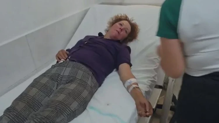 I moshuari humbi jetën nga flakët në Gramsh, nusja me lot në sy: I thërrita kur ra zjarri, kur e gjeta…