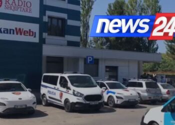 Qeveria i fiku sinjalin News24/ Gazetarët paralajmërojnë protestë: Alarm i fortë për demokracinë!