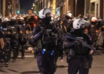 Ç’po ndodh Serbi? Dhunë, kaos dhe kërcënime