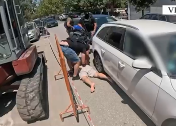 Vrasja në Vlorë, 42-vjeçari i arrestuar siguroi armën dhe ndihmoi autorin të arratisej në Greqi