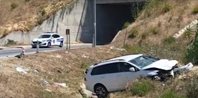 Aksident i rëndë në Levan, përplasen 2 automjete, 1 i vdekur dhe 5 të plagosur – Video