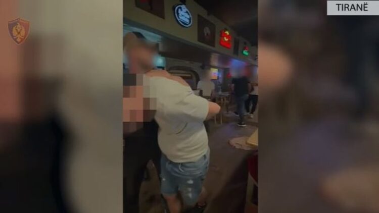 Policia aksion në një lokal në Tiranë, arrestohen 4 të rinj me kokainë, dy prej tyre grekë