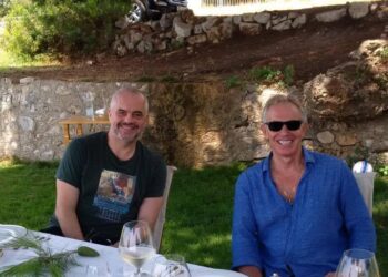 Rama mban të fshehta dy kontratat e konsulencës me kompaninë e Tony Blair