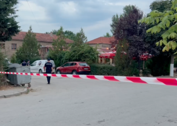 Vrasja e Eraldit/ Familja e autorit ikën nga shtëpia, policia akoma nuk po gjen armën