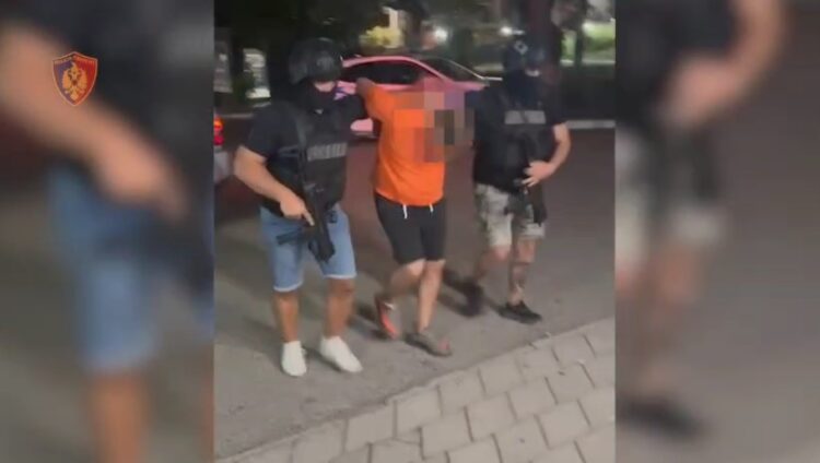 Arrestohen në Fier 3 të kërkuar nga Italia për trafik droge – Emrat