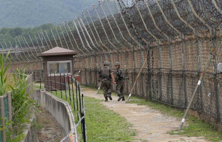 Ushtarët e Koresë së Veriut kalojnë vijën kufitare, Seuli hap zjarr