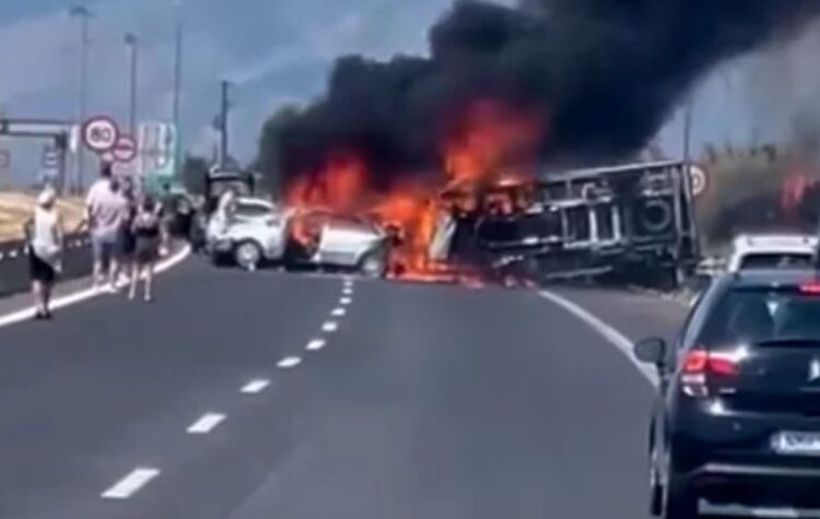 Aksident tragjik në Greqi, humbin jetën tre shqiptarë dhe një tjetër plagoset rëndë (Video)