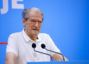 Berisha nuk i ndahet aferës Rama-McGonigal: Opozita do krijojë komisionin hetimor parlamentar