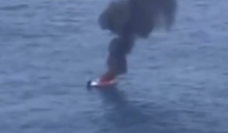 Skafi përfshihet nga flakët në Potam/ VIDEO