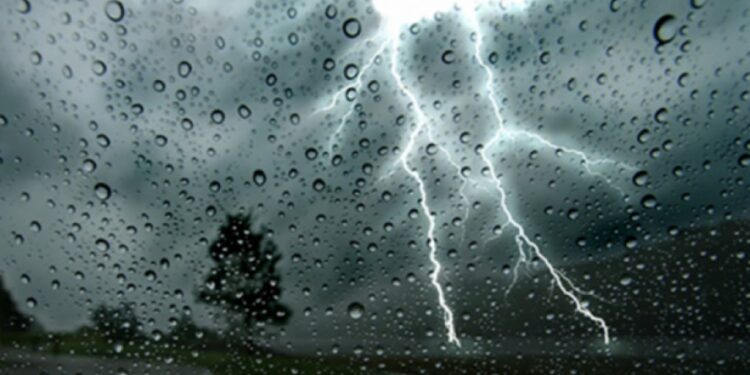 Sot çadrat me vete, reshje shiu dhe shtrëngata, ulen temperaturat