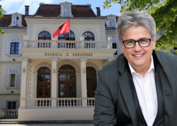 Abuzimi nuk njeh kufi! Benet Beci vjedh 270 milionë nga buka e fëmijëve të Shkodrës