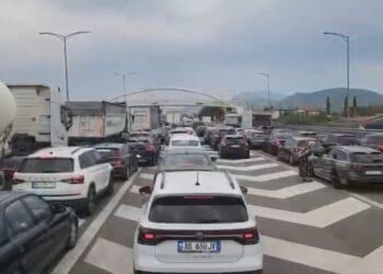 Kaos në autostradën Fushë Milot- Lezhë, makinat bllokohen për mbi dy orë