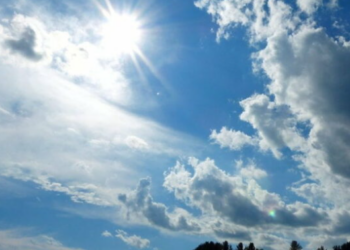 Shtrëngata, vetëtima dhe breshër, kujdes në disa zona ku parashikohen reshje