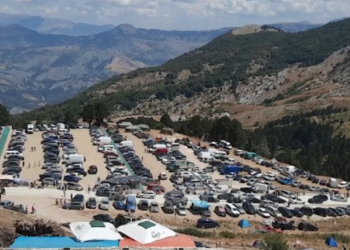 Pelegrinazhi në malin e Tomorrit, baba Mondi ka një mesazh për të gjithë besimtarët
