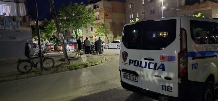 Sulmuan të riun tek Fresku, zbulohet autori dhe dy shokët e tij, njëri në pranga