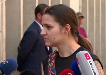 “Mendoi se do të jetonte”/ Mes lotësh, vajza e Naun Shundit flet për humbjen e babait: E hëngri kanceri nga brenda…