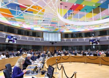 BE paralajmëron Shqipërinë për ndërhyrjet në gjyqësor, Marta Kos flet për vendet kandidate