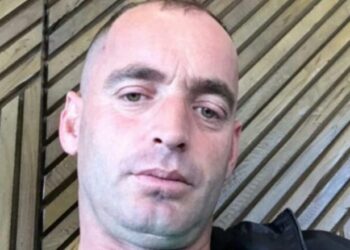 Zbardhen detaje nga vrasja në Podujevë, autori e qëlloi me 10 plumba brenda në makinë